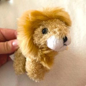 Cute GUND little fierce ROARING 🦁 LION Stuffed lion with tags!